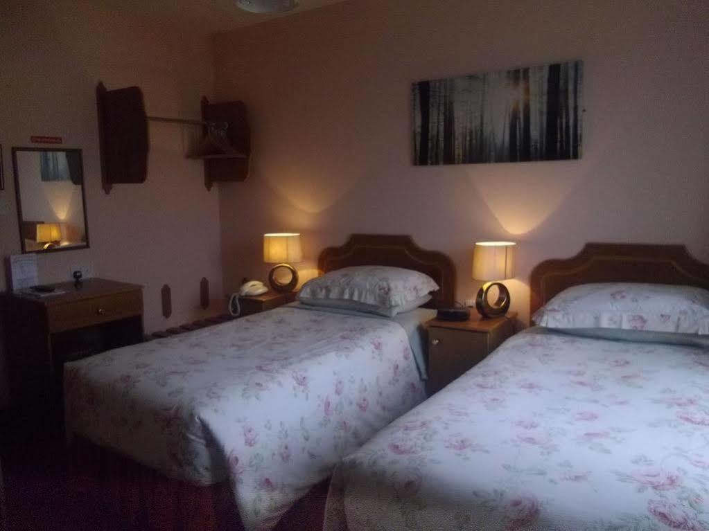 Quay West Ireland Bed & Breakfast Westport Exterior photo